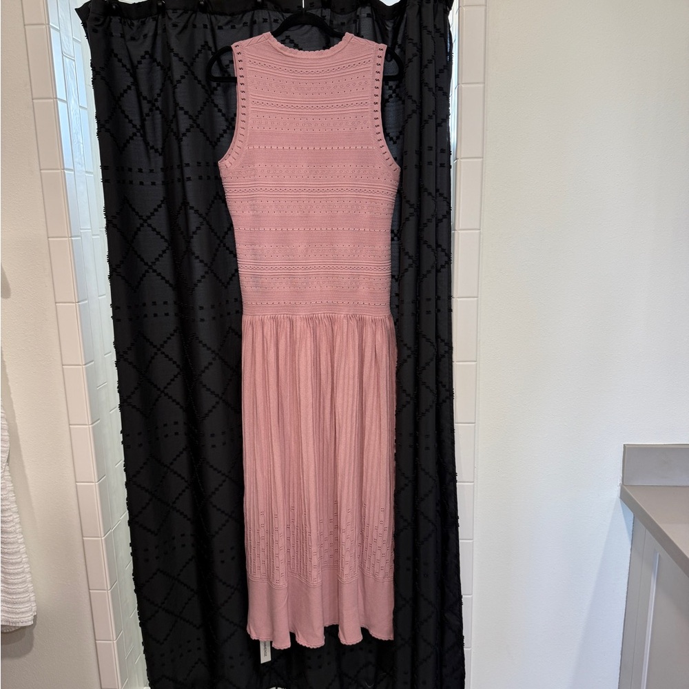 Commense Blush Textured Midi Dress